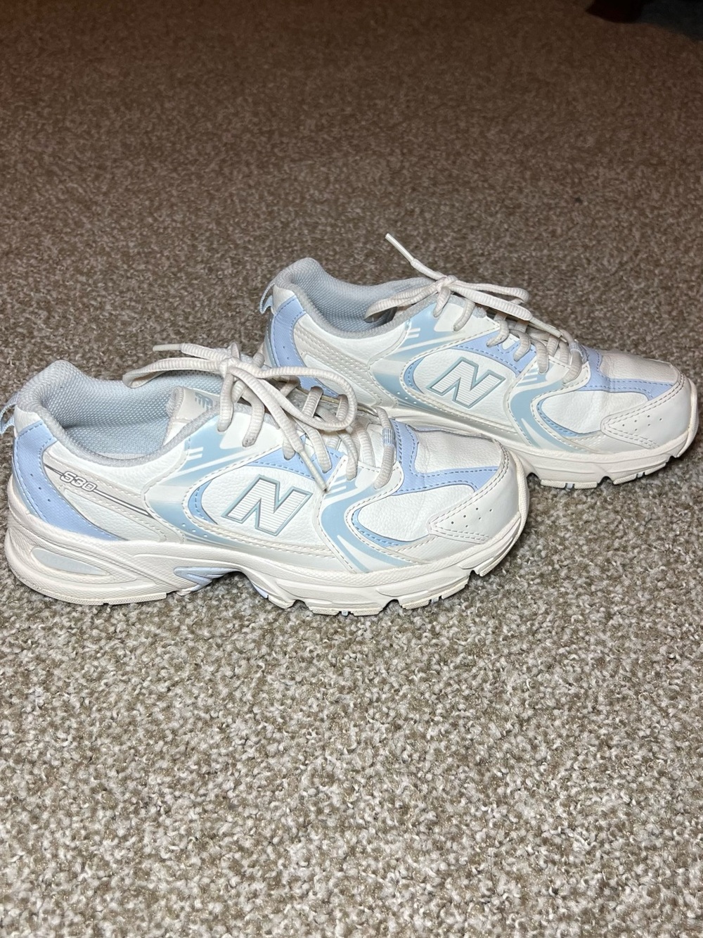 New Balance 530 Women’s White & Light Blue Sneakers